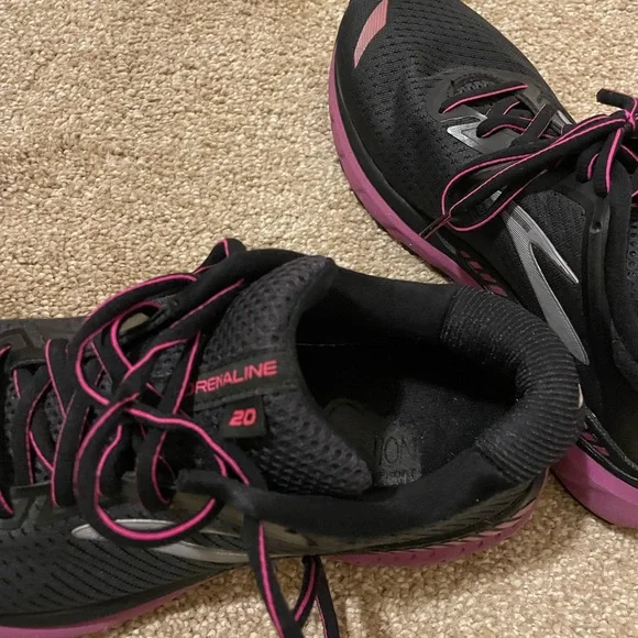 Brooks Adrenaline GTS 20 Running Shoes - Picture 8 of 8